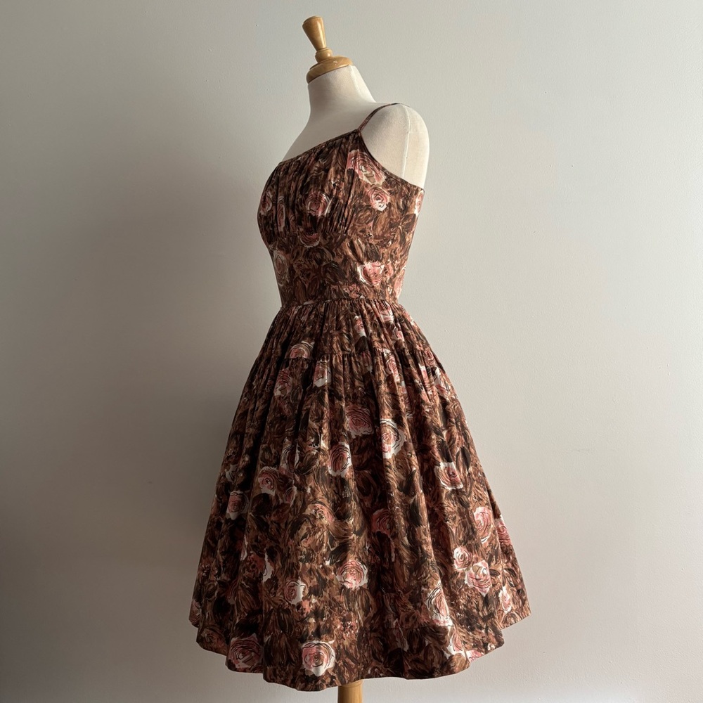 Vintage 1950s NELLY DON Brown with Pink Rose Print Dress / 25" waist - Picture 9 of 11